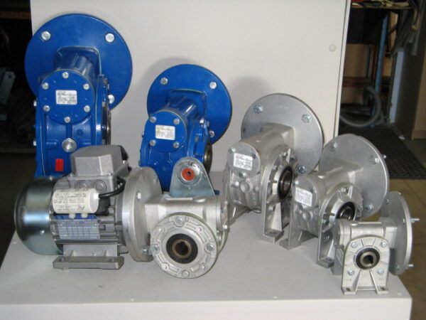 Round Worm Gearboxes - Image 3